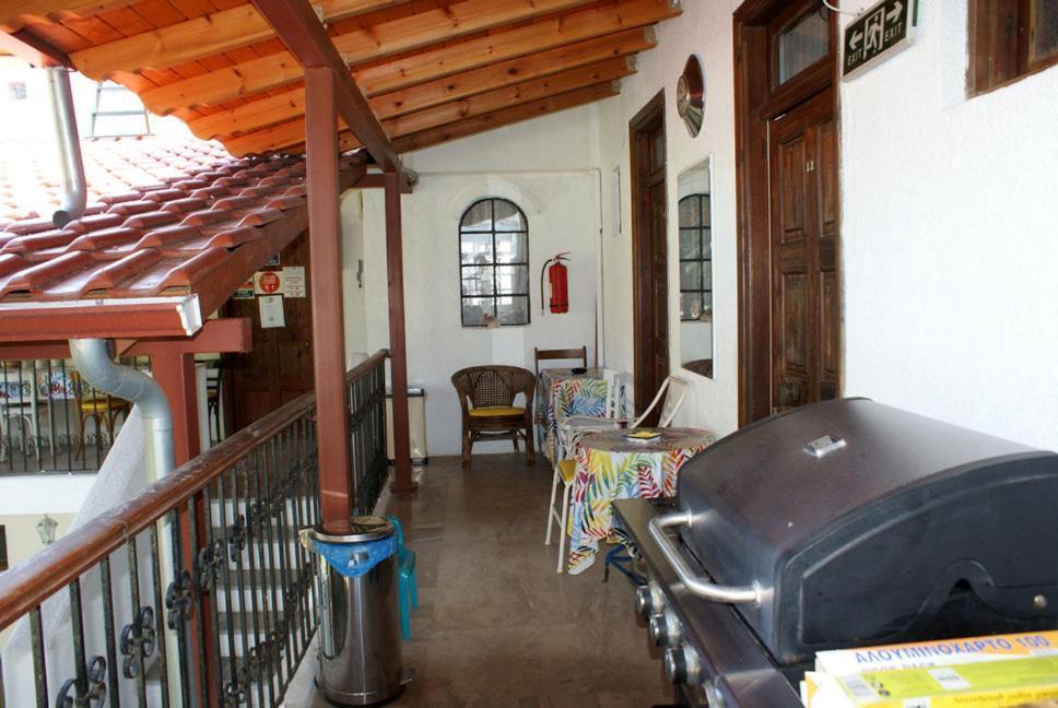 Hotel Agni -Enoikiazomena Diamerizmata Kallithea  Экстерьер фото