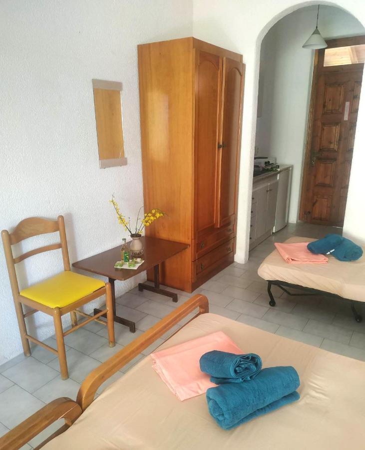 Hotel Agni -Enoikiazomena Diamerizmata Kallithea  Экстерьер фото
